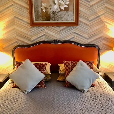 Les Fleurs De Lys, Chic L'enclos Des Lys, Proche De La